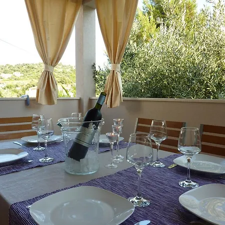 Vila Holiday Vinka *